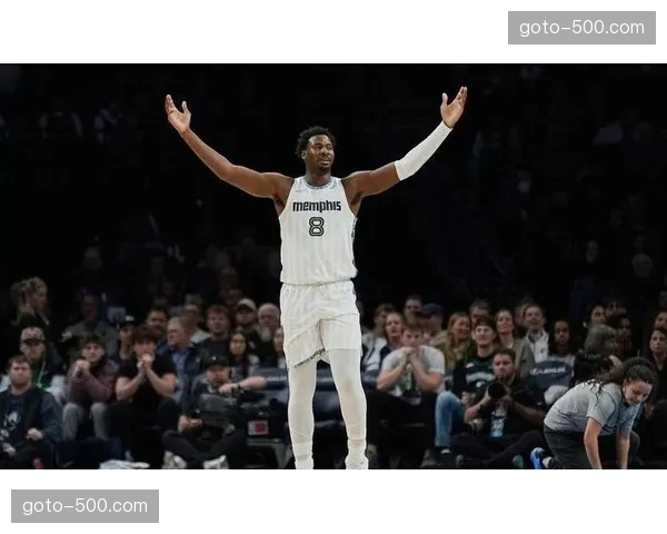 爵士凯斯勒肩伤缺阵 替补内线被对手得150分创赛季失分纪录 爵士凯斯勒肩伤缺阵 替补内线被对手得150分创赛季失分纪录